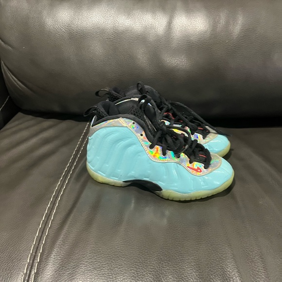 Nike - Picture 2 of 6